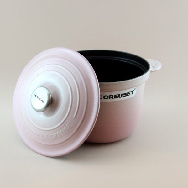 Le Creuset rice pot, Shell Pink (with inner lid)